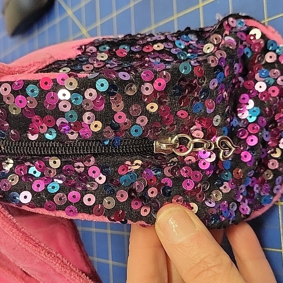 Justice Shimmering Mini Velvety 8" x 4" x 6" Bag Pink Straps Sequins Initial K - Picture 4 of 11